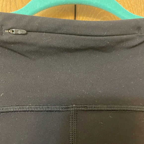 Lululemon Black Leggings swift speed with pockets - Picture 3 of 6